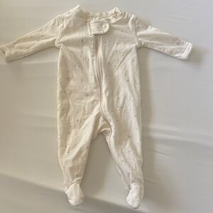 Quincy Mae ivory zip footie